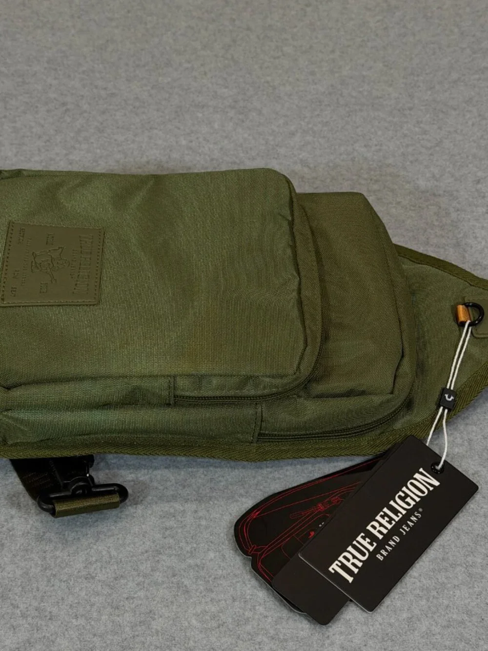 True Religion Unisex Olive Green Crossbody Sling Bag Pockets Adjustable NWT